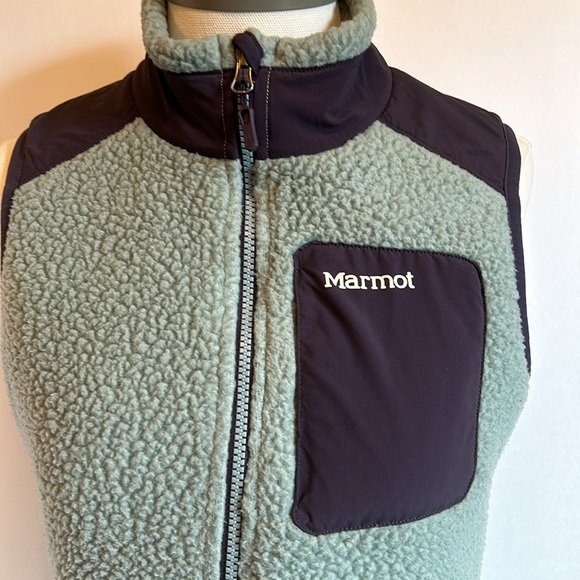 Marmot Wiley Vest in Sea fog- Nightshade Color  Women’s Size Smalll - Picture 2 of 14